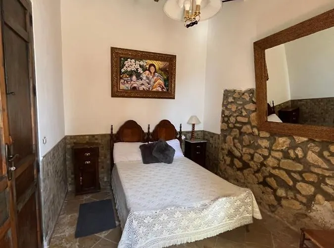 El Poblet De Atalayas